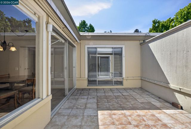 1124 Oakmont Dr 4, Walnut Creek, CA 94595