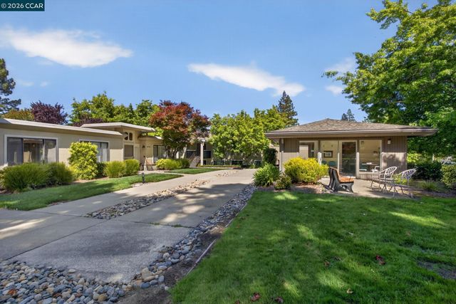 1124 Oakmont Dr 4, Walnut Creek, CA 94595