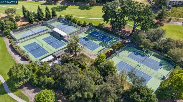 1124 Oakmont Dr 4, Walnut Creek, CA 94595