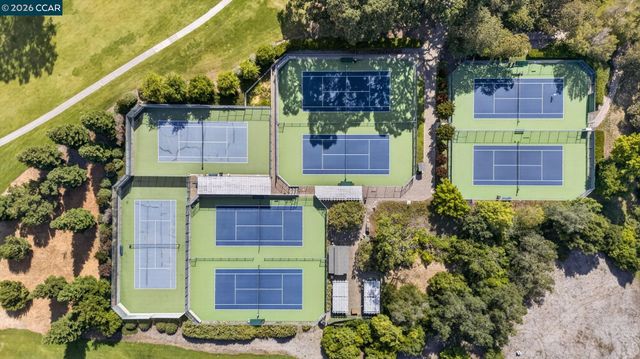 1124 Oakmont Dr 4, Walnut Creek, CA 94595