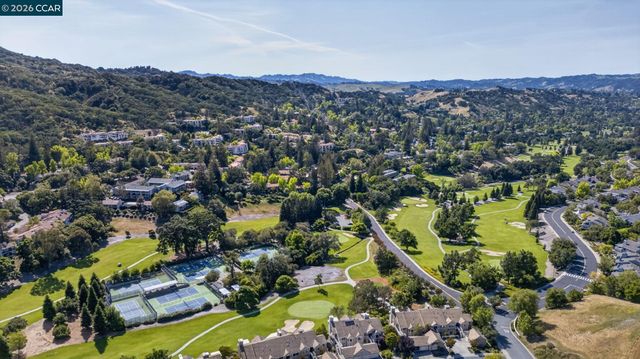 1124 Oakmont Dr 4, Walnut Creek, CA 94595