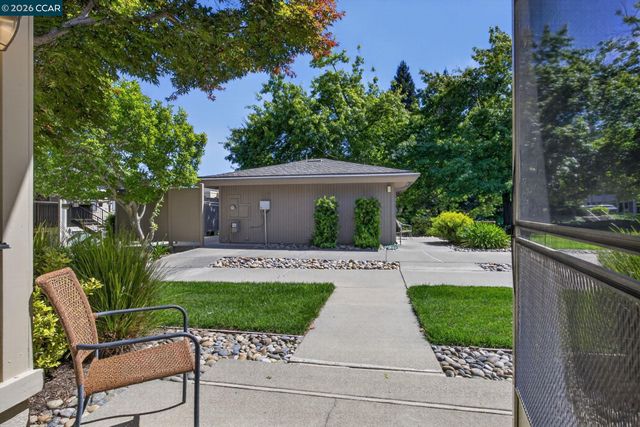 1124 Oakmont Dr 4, Walnut Creek, CA 94595