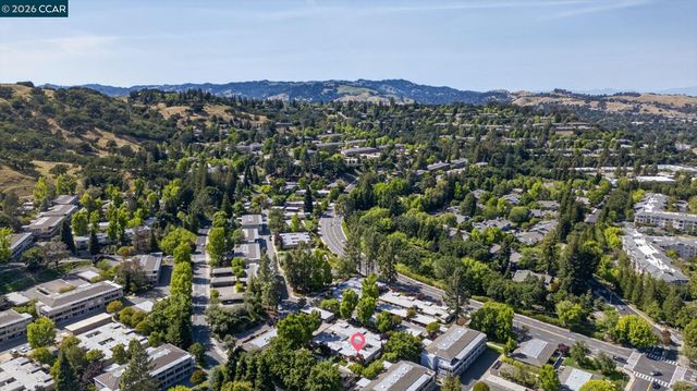 1124 Oakmont Dr 4, Walnut Creek, CA 94595