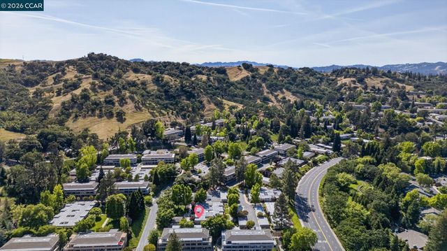 1124 Oakmont Dr 4, Walnut Creek, CA 94595