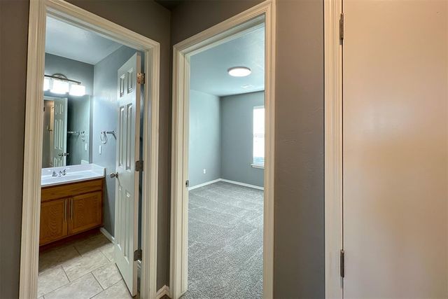 7802 Bennie Terrace, Oklahoma City, OK 73135