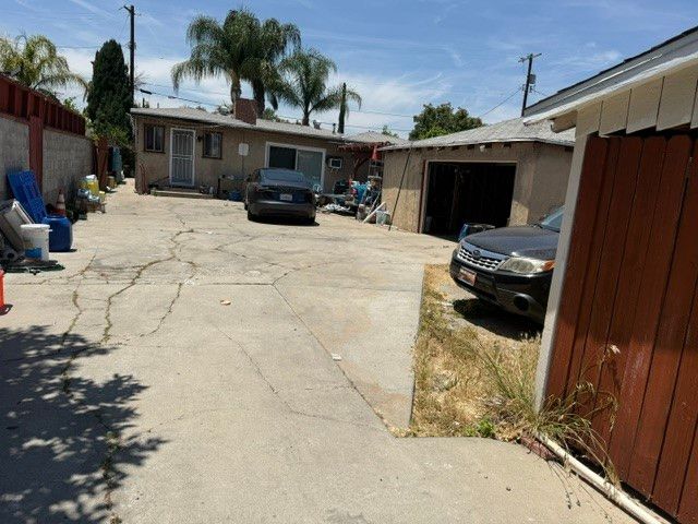 7408 Baird Avenue, Reseda, CA 91335