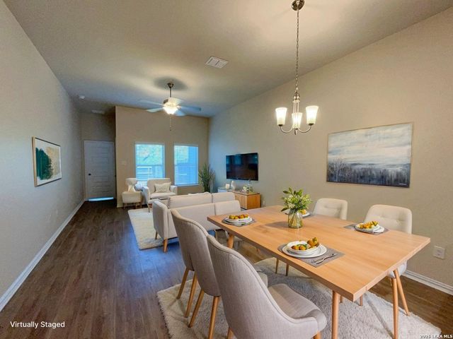 5435 Devils Gate Unit 1, Converse, TX 78109