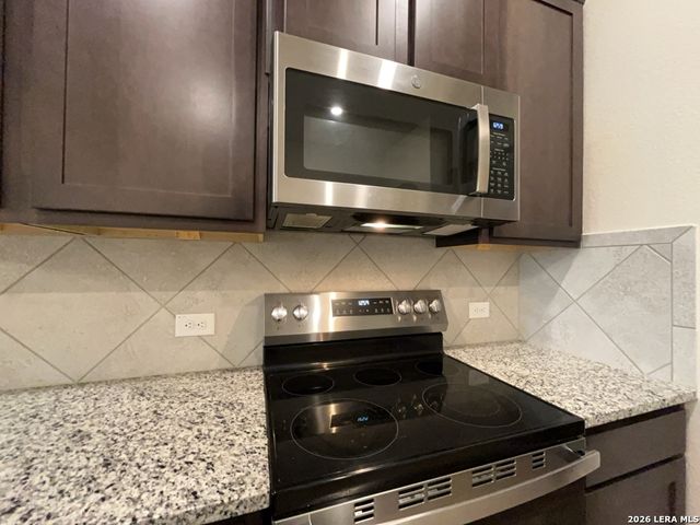 5435 Devils Gate Unit 1, Converse, TX 78109