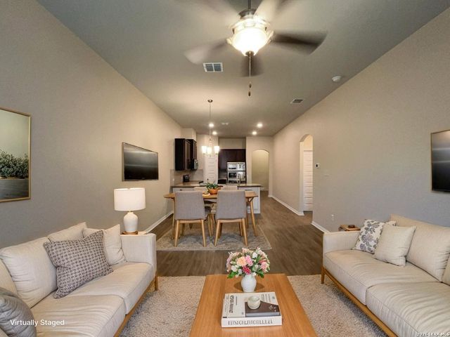 5435 Devils Gate Unit 1, Converse, TX 78109