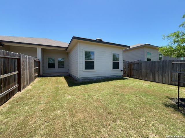 5435 Devils Gate Unit 1, Converse, TX 78109