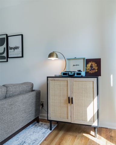 1007 Epenard Street, Dallas, TX 75211