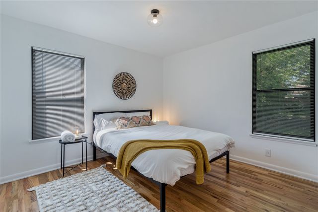 1007 Epenard Street, Dallas, TX 75211