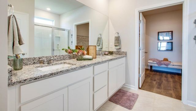 4250 SANDY HOLLOW LN, Millington, TN 38053