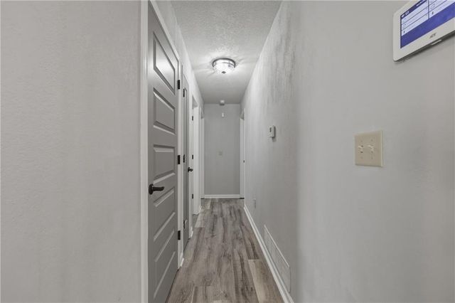 829 Quail Ridge Road, Peculiar, MO 64078