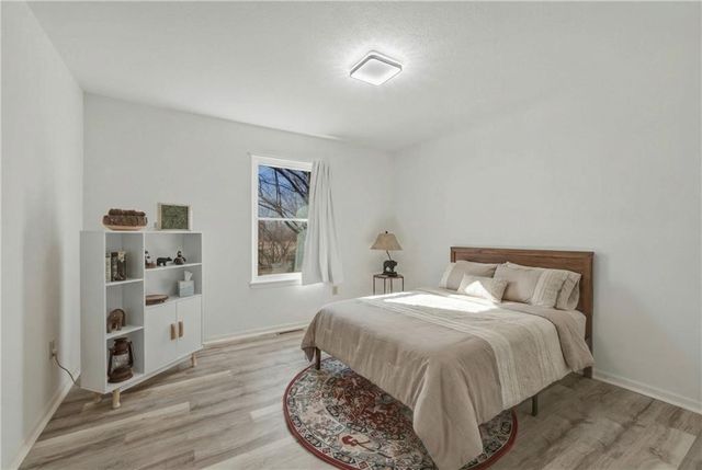 829 Quail Ridge Road, Peculiar, MO 64078