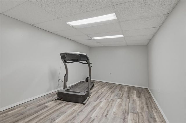 829 Quail Ridge Road, Peculiar, MO 64078