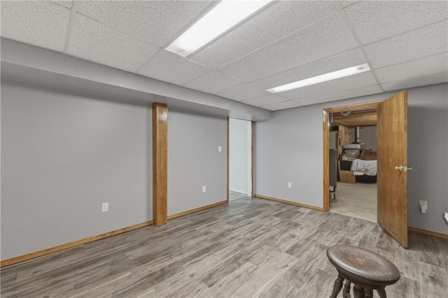 829 Quail Ridge Road, Peculiar, MO 64078