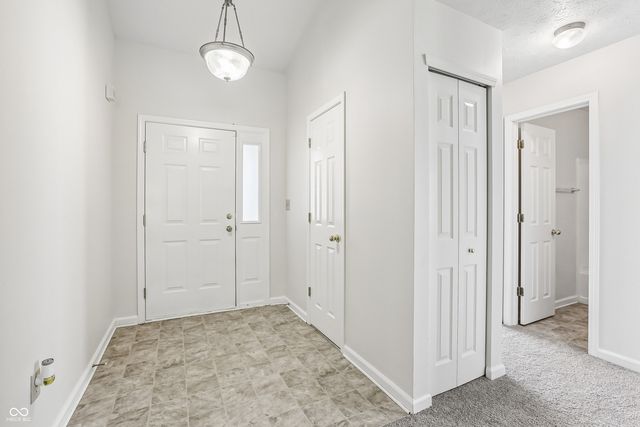 2045 Sotheby Lane, Indianapolis, IN 46239