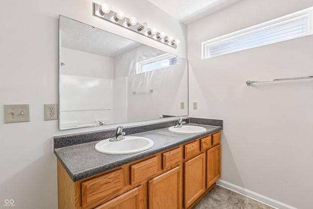 2045 Sotheby Lane, Indianapolis, IN 46239