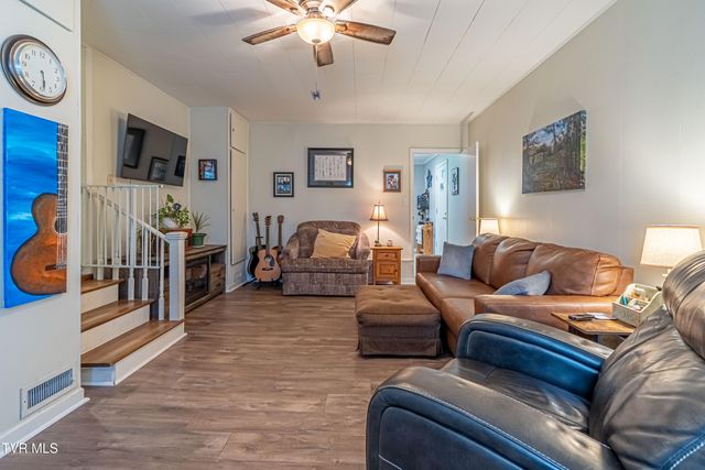 2410 Stewart Street, Johnson City, TN 37601