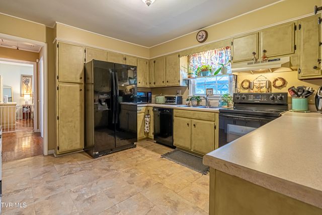 2410 Stewart Street, Johnson City, TN 37601