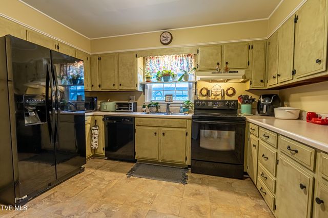 2410 Stewart Street, Johnson City, TN 37601