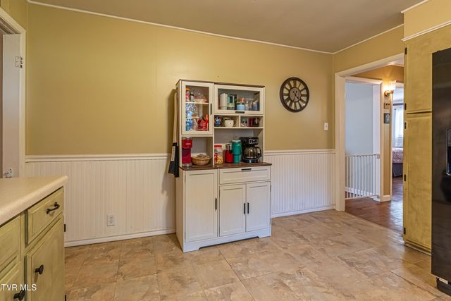 2410 Stewart Street, Johnson City, TN 37601