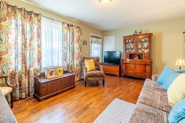 2410 Stewart Street, Johnson City, TN 37601