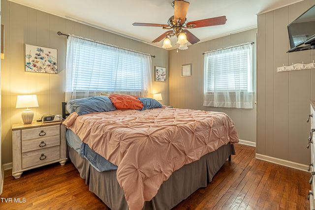 2410 Stewart Street, Johnson City, TN 37601