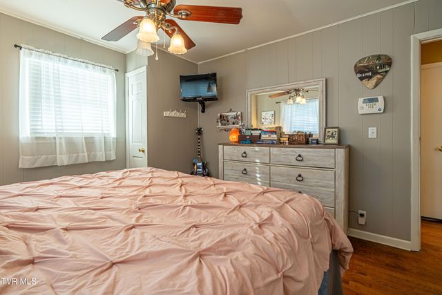 2410 Stewart Street, Johnson City, TN 37601