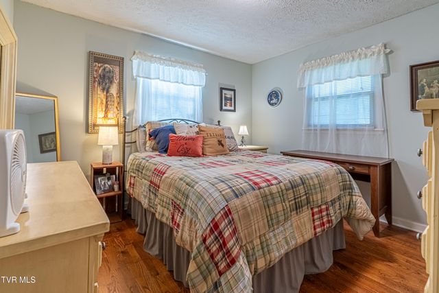 2410 Stewart Street, Johnson City, TN 37601