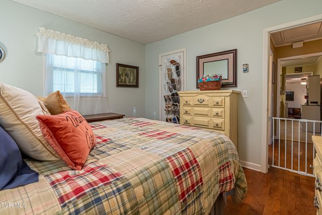 2410 Stewart Street, Johnson City, TN 37601