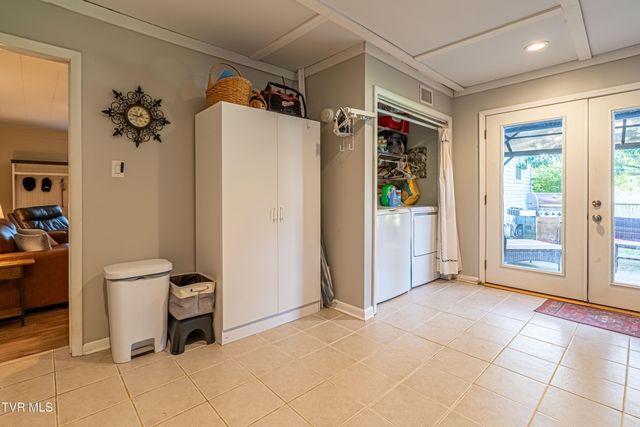 2410 Stewart Street, Johnson City, TN 37601