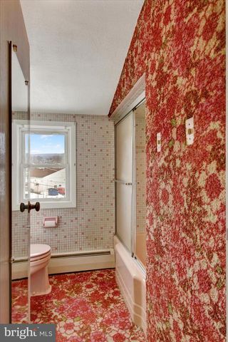 6 MEADOW AVE, Tamaqua, PA 18252