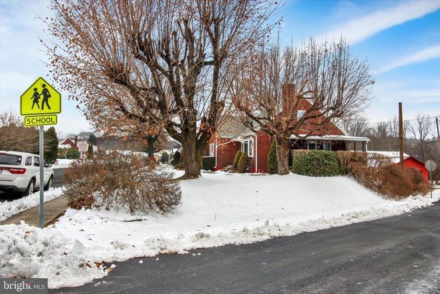 6 MEADOW AVE, Tamaqua, PA 18252