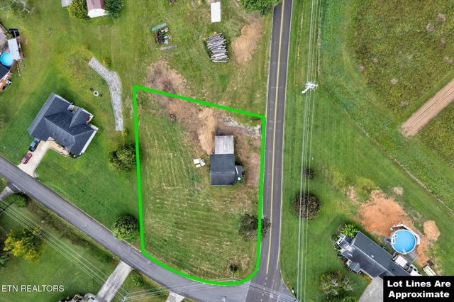 7952 Hill Rd, Knoxville, TN 37938