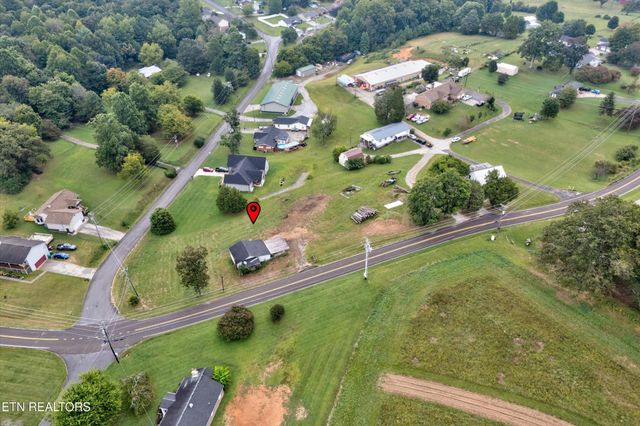 7952 Hill Rd, Knoxville, TN 37938