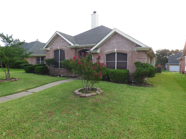 3904 Valez Drive, Carrollton, TX 75007