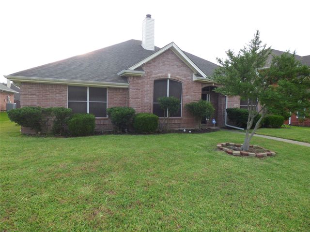 3904 Valez Drive, Carrollton, TX 75007