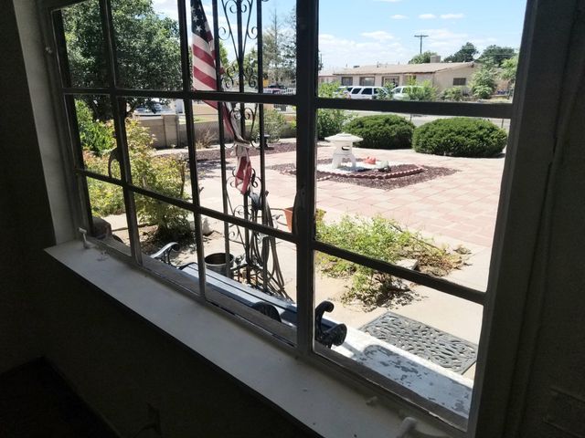 9206 AZTEC Road NE, Albuquerque, NM 87111