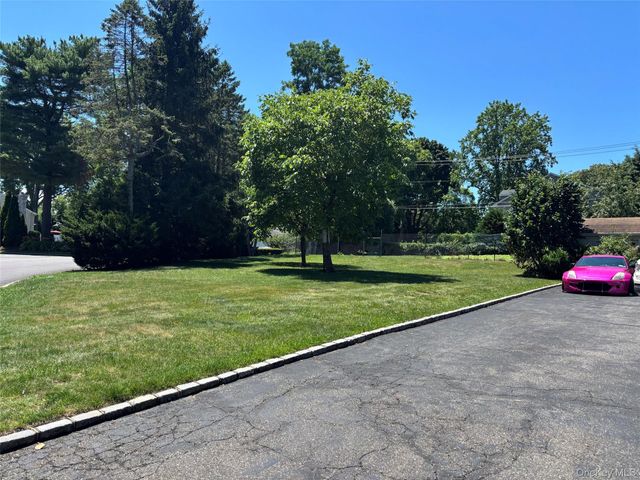 71 Willits Road, Glen Cove, NY 11542