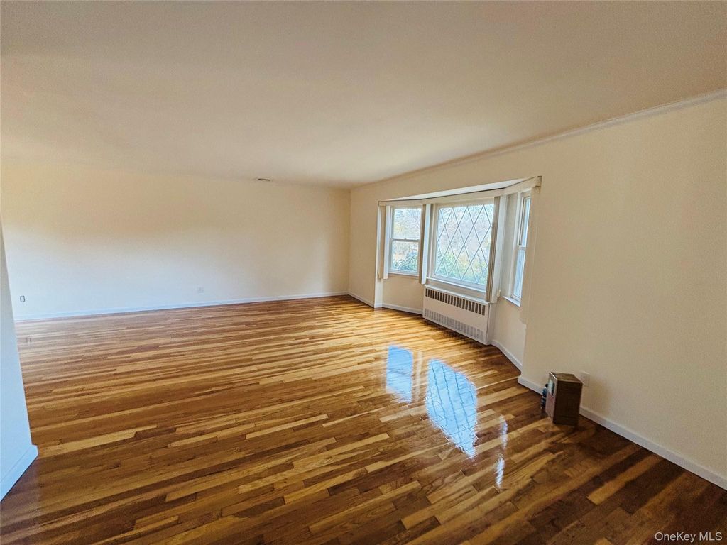 71 Willits Road, Glen Cove, NY 11542 — photo 3
