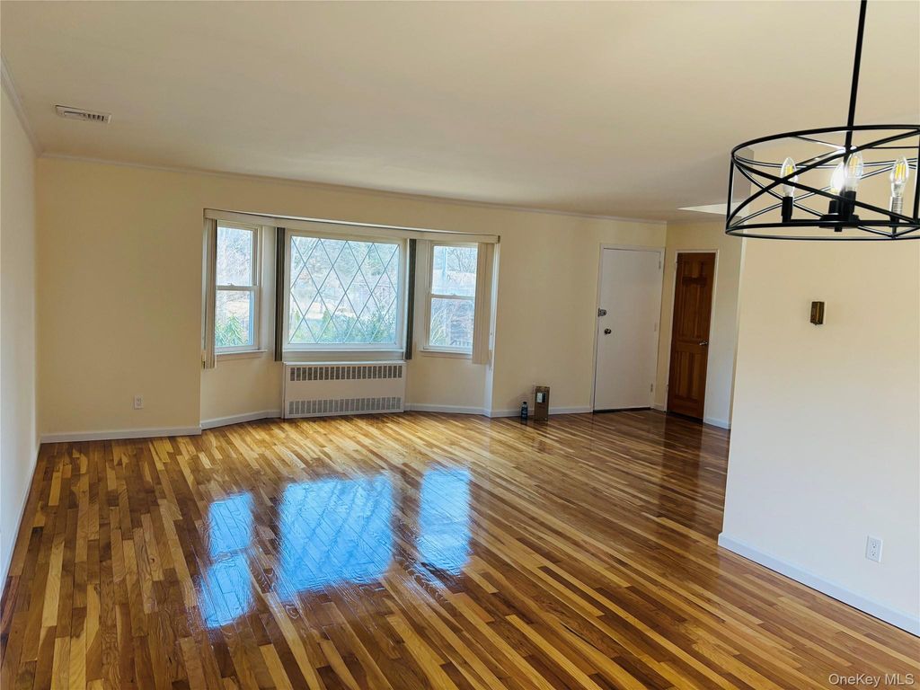 71 Willits Road, Glen Cove, NY 11542 — photo 5