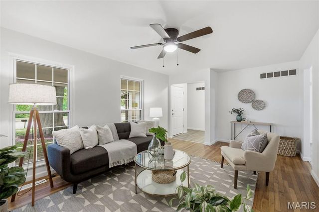 11795 Old Halls Ferry Road, Florissant, MO 63033