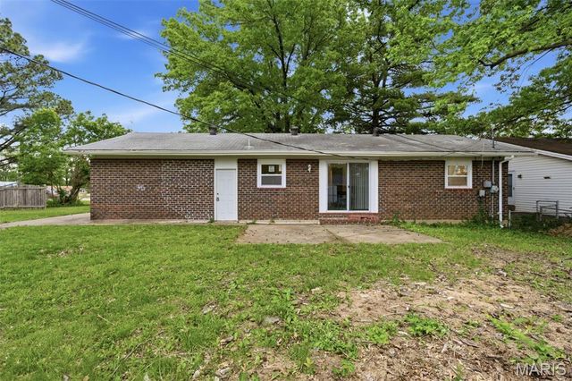 11795 Old Halls Ferry Road, Florissant, MO 63033