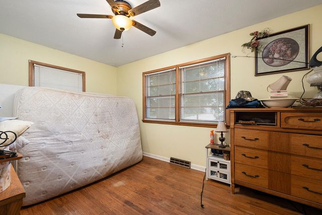 2215 East Sharon, Springfield, MO 65803