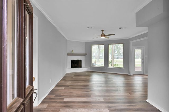 13527 Summer Hill Drive, Montgomery, TX 77356