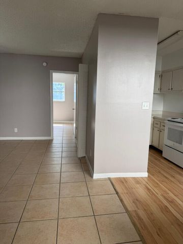 610 NE 1st Avenue 6, Fort Lauderdale, FL 33304