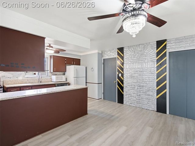 26826 Palomino Avenue, Warren, MI 48089