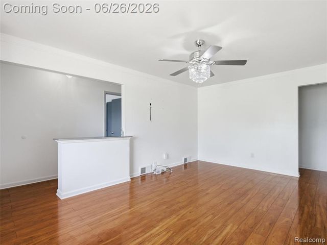 26826 Palomino Avenue, Warren, MI 48089